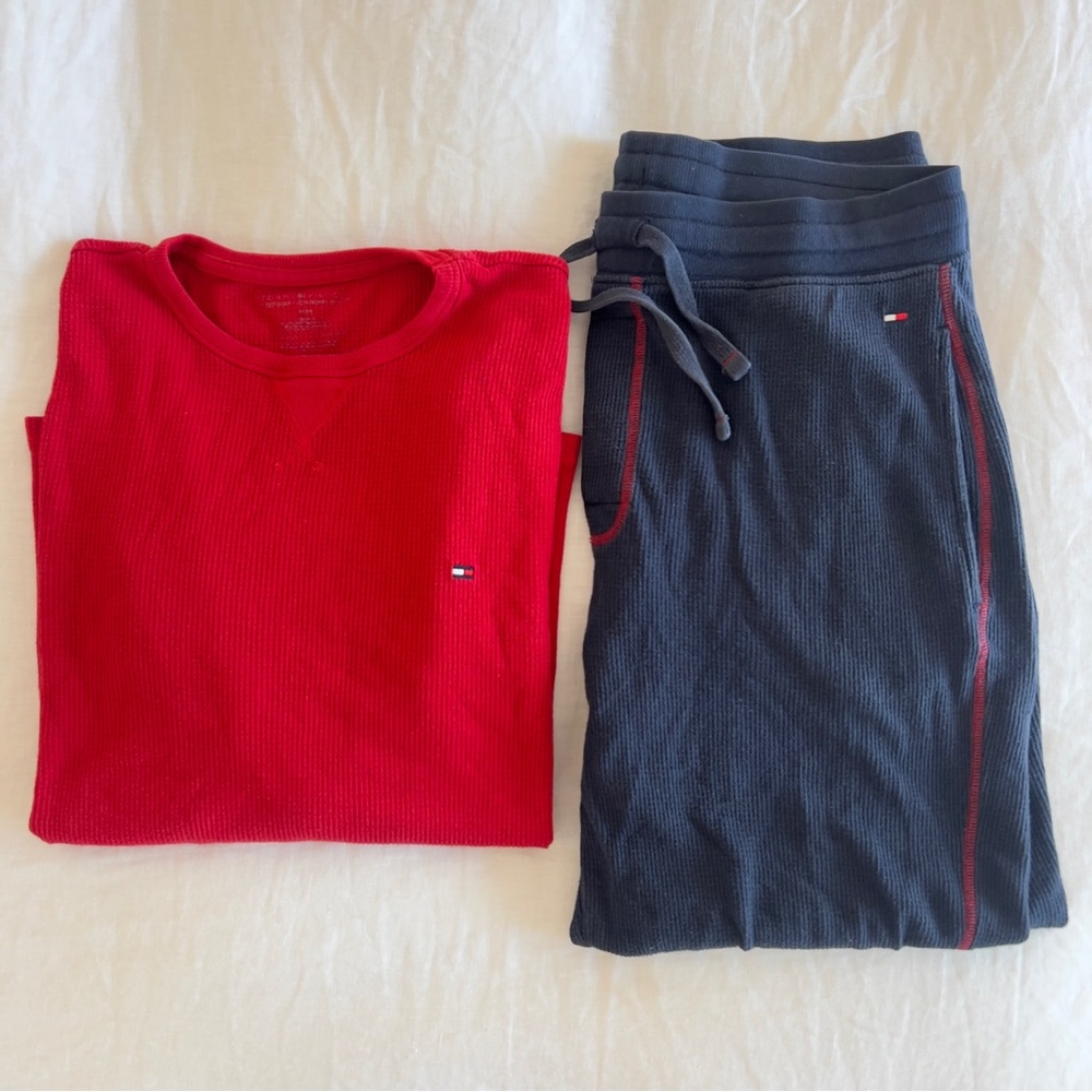 TOMMY HILFIGER Men’s Thermal Long Sleeve Pajamas Set in Blue and Red size Medium